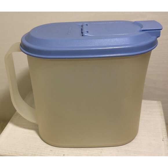 Tupperware Pitcher 2189D2 Slimline 1QT Pitcher Country Blue Flip Top Pour Lid - Picture 4 of 13